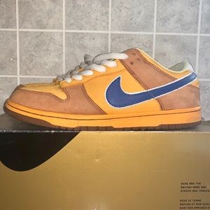 size 11 NIKE SB DUNK LOW ‘NewCastle’